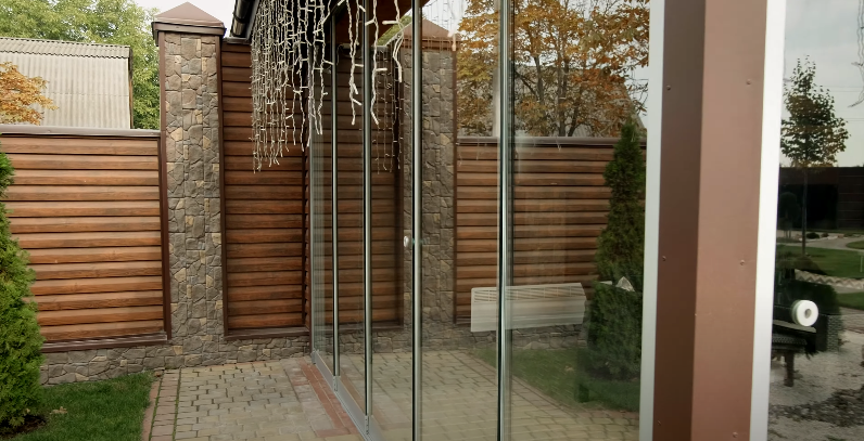 https://yalta.delaem-okna.ru/storage/app/uploads/public/63f/5ad/6bc/63f5ad6bc70ea240566859.png